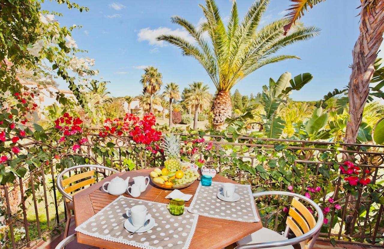 Apartments In Residence With Swimming Pool In Santa Margherita Di Pula, 250 Meters From The Sea Zewnętrze zdjęcie